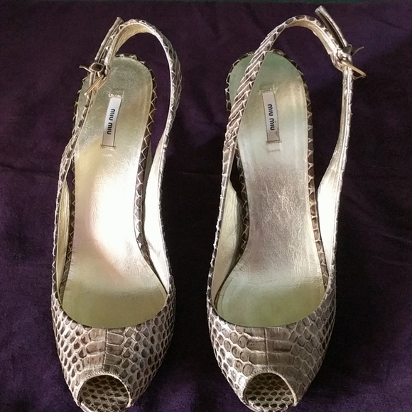 Shoes - Picture 1 of 2